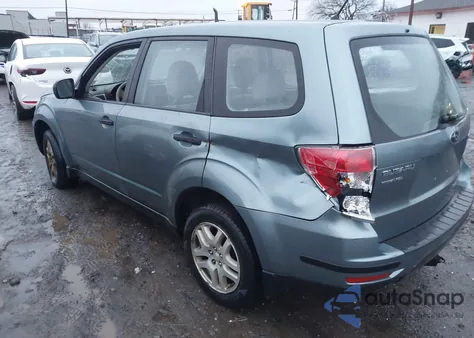 2010 Subaru Forester 2.5X из США, поврежденный, VIN JF2SH6AC5AG753305